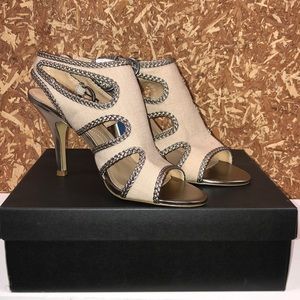 NWT TAHARI Womens Sandals Natural/Gold Size:8.5